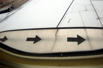 Emergency Arrows on a Plane Wing